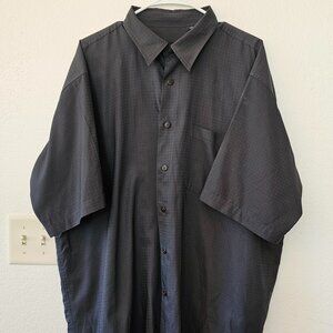 IZOD GOLF Men's XL Dress Shirt Dark Gray Button Down Short Sleeve Checker Design